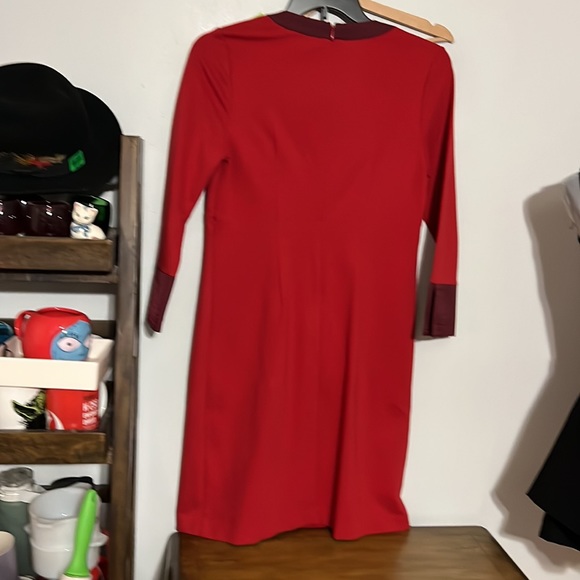 Boden Poinsettia Josie Ponte Dress - Picture 7 of 7